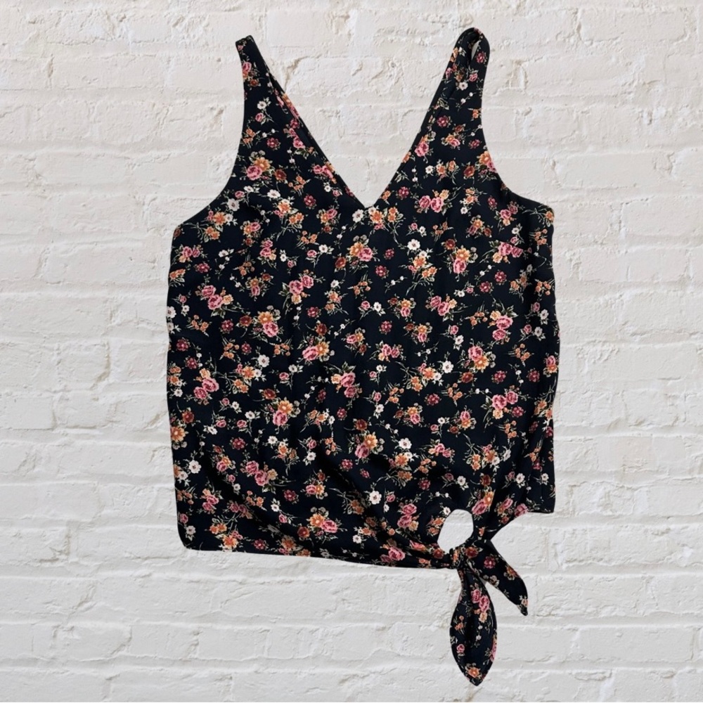 🌸 3 for $25 Dynamite V-Neck Camisole